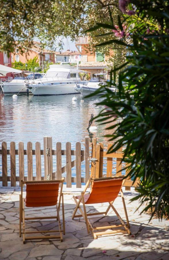 Appartement Amour Terrasse Sur L'Eau กรีโมด์ ภายนอก รูปภาพ