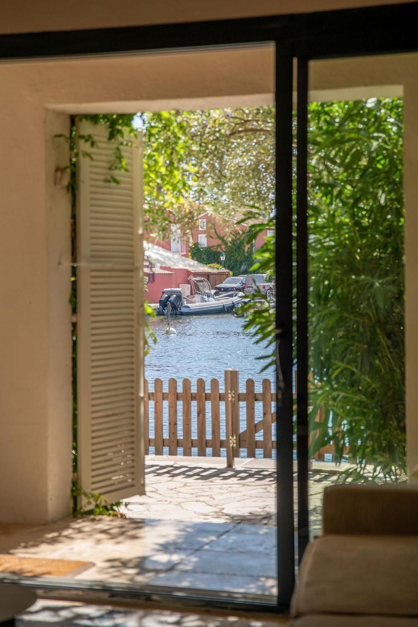 Appartement Amour Terrasse Sur L'Eau กรีโมด์ ภายนอก รูปภาพ