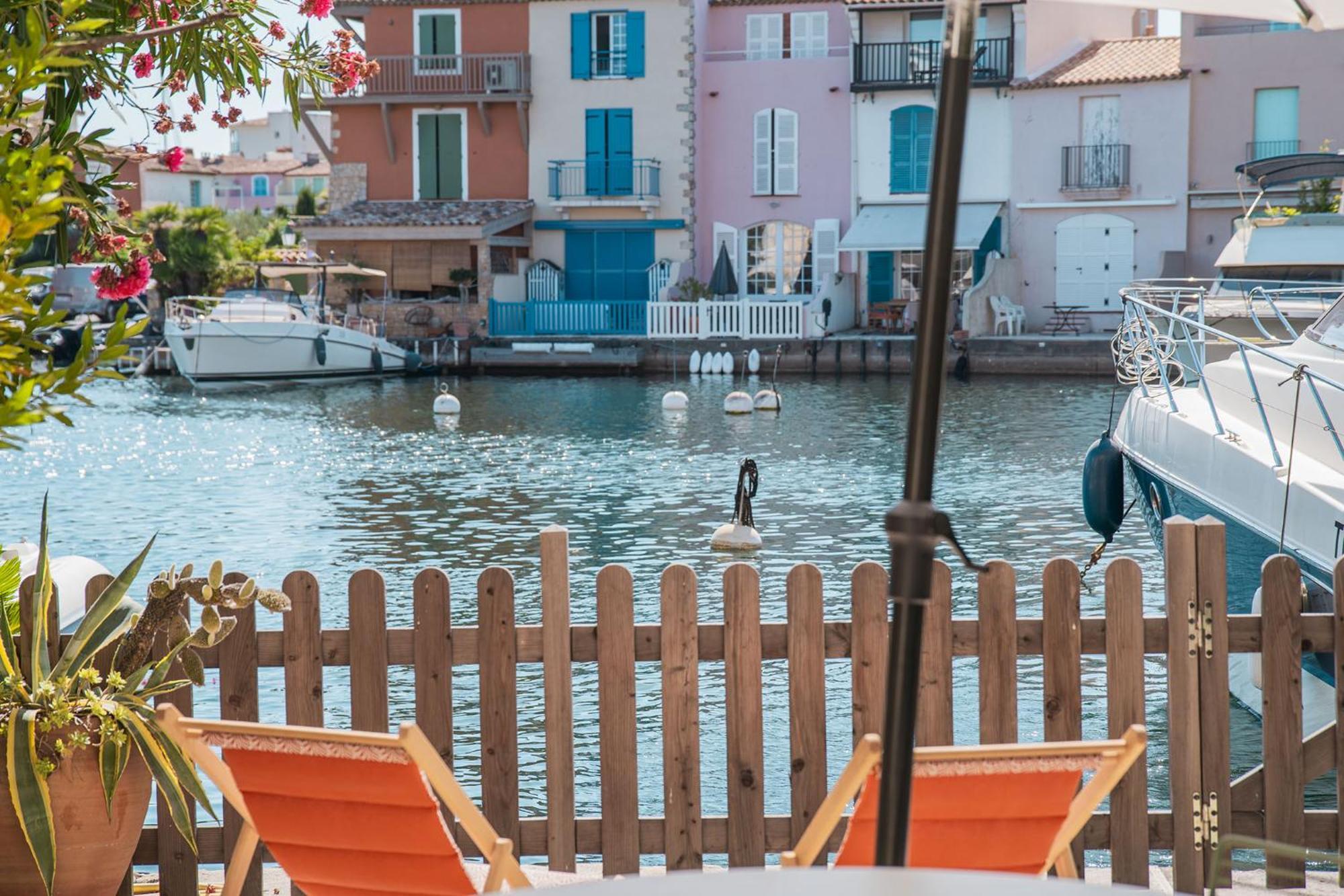 Appartement Amour Terrasse Sur L'Eau กรีโมด์ ภายนอก รูปภาพ