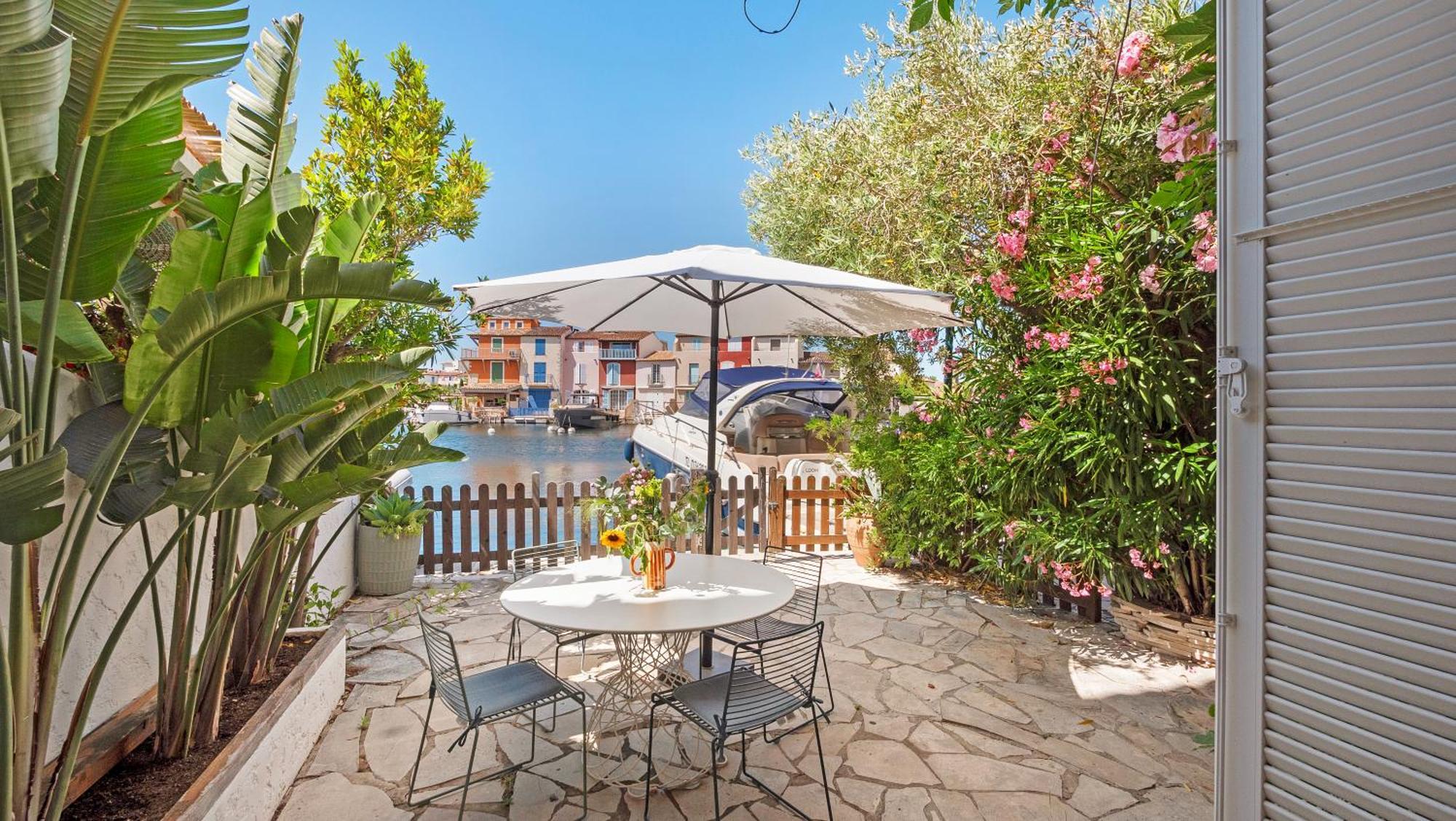 Appartement Amour Terrasse Sur L'Eau กรีโมด์ ภายนอก รูปภาพ